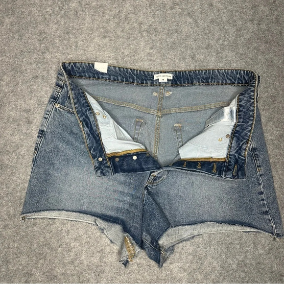 Good American The Bombshell Short. Sz: 16 - Picture 11 of 14
